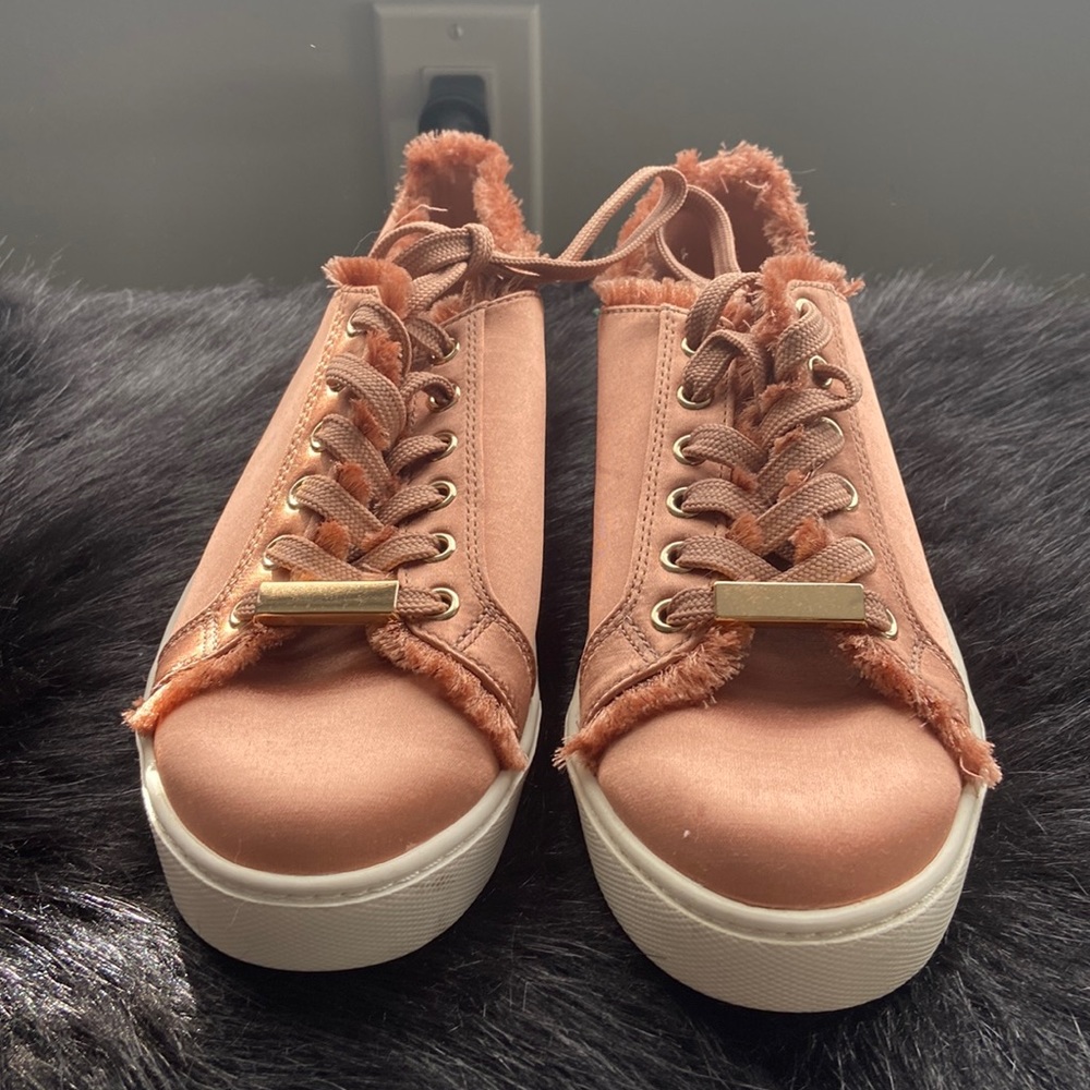 Never worn. Aldo fringe sneakers